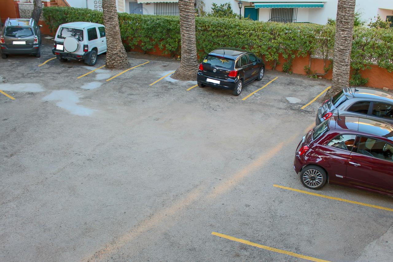 Hostal Esperanza Benajarafe Exterior photo